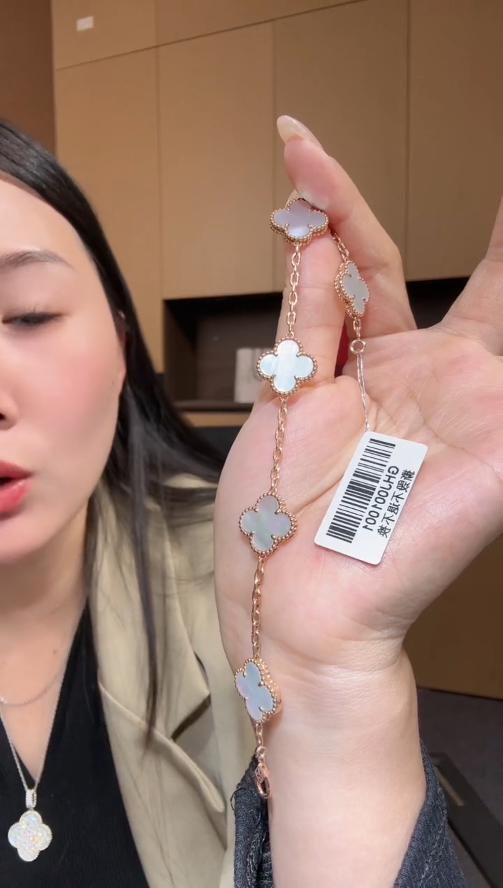 【闪购商品】贝壳（贝母）手链18K金镶嵌白色k黄，五花手链GHJ