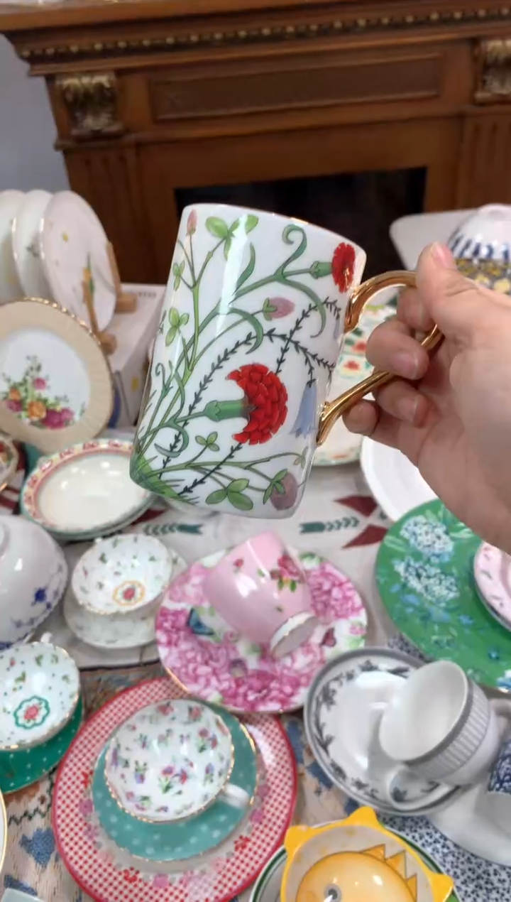 【闪购商品】瓷片陶瓷原单CC698餐具1个+礼盒