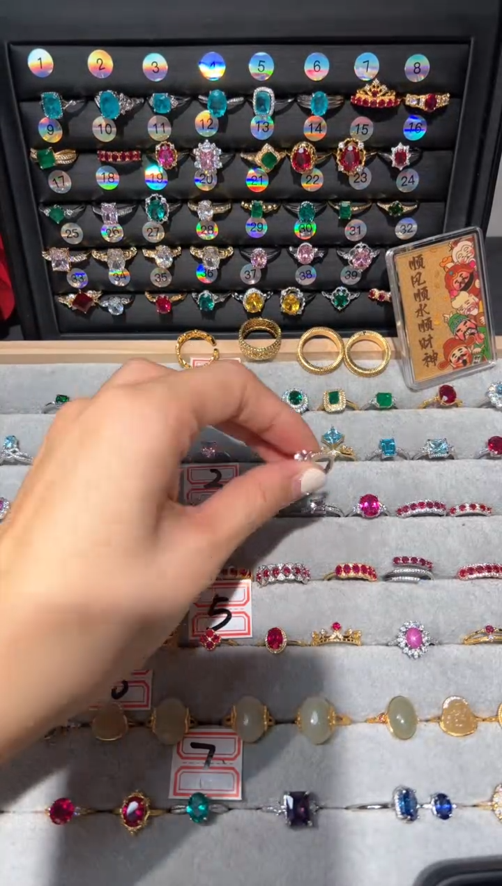 【闪购商品】方柱石开口银S925镶嵌0000