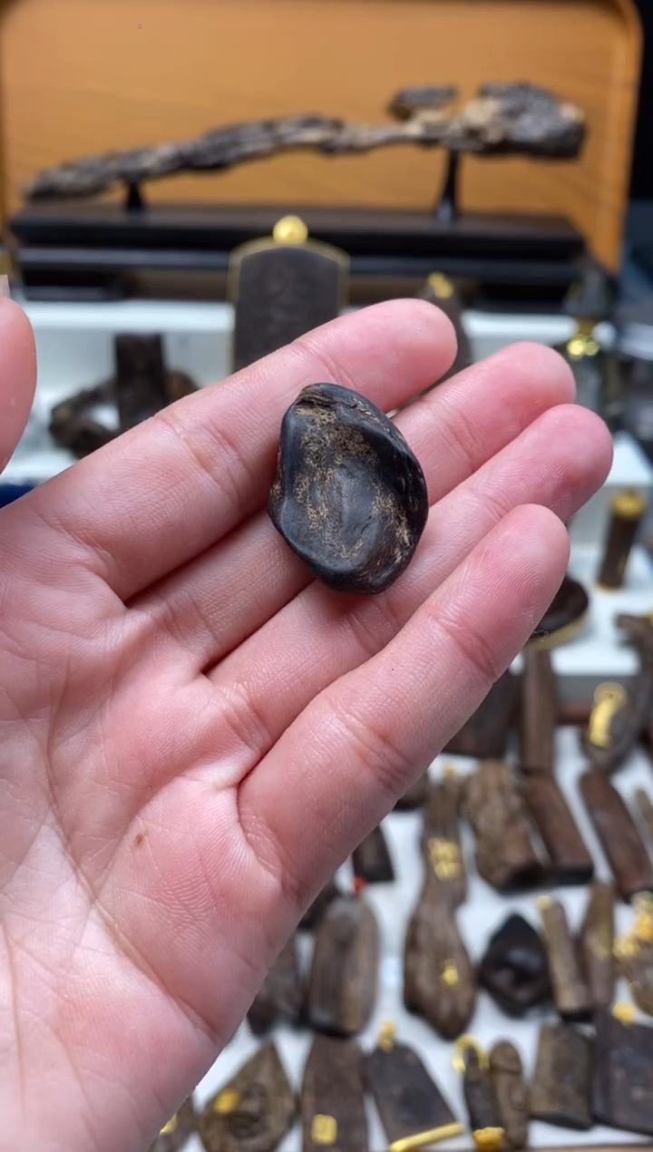 【闪购商品】沉香吊坠文莱 瘤疤原料