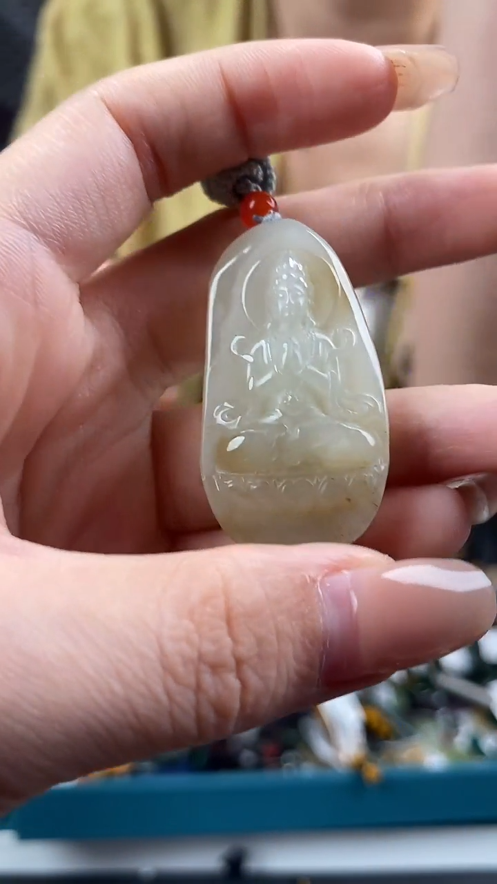 和田玉未镶嵌颈饰拍一发一