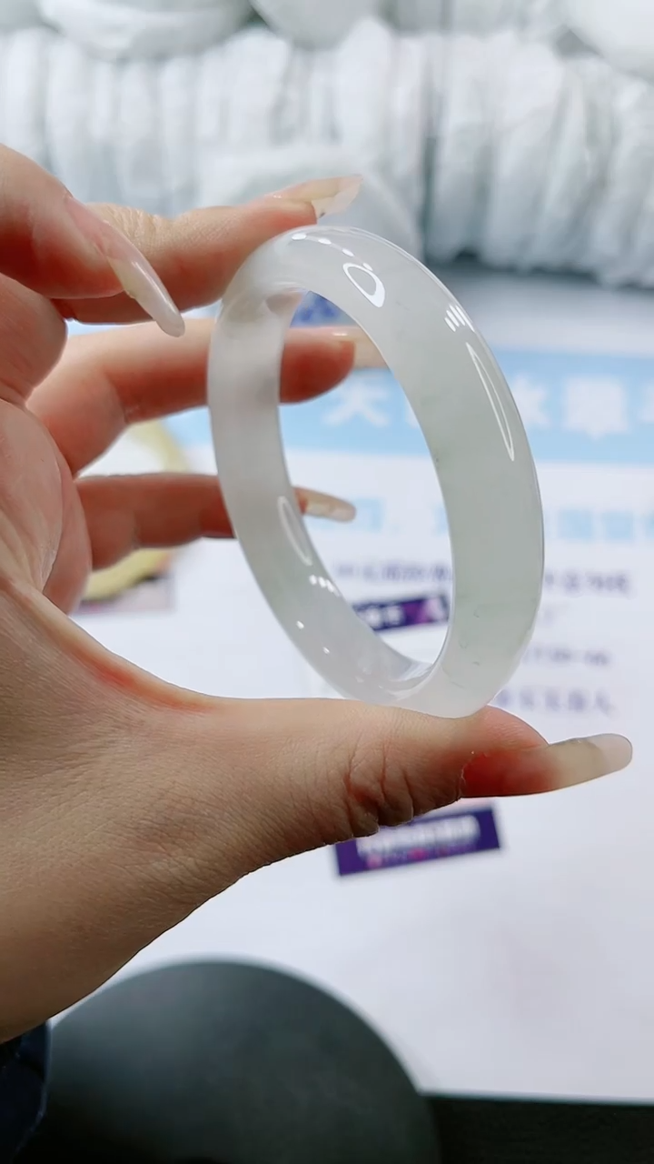 【闪购商品】石英质玉手镯未镶嵌多样性发货L510