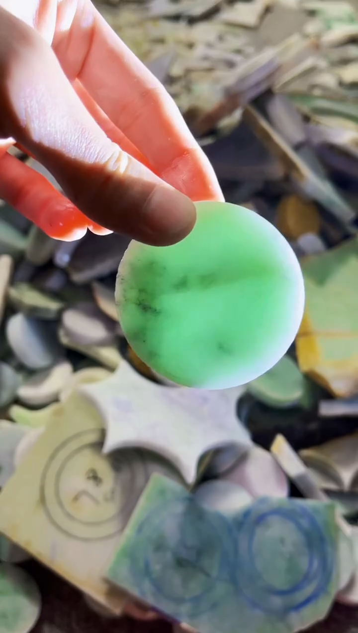 【闪购商品】翡翠颈饰未镶嵌翡翠A货吴平738