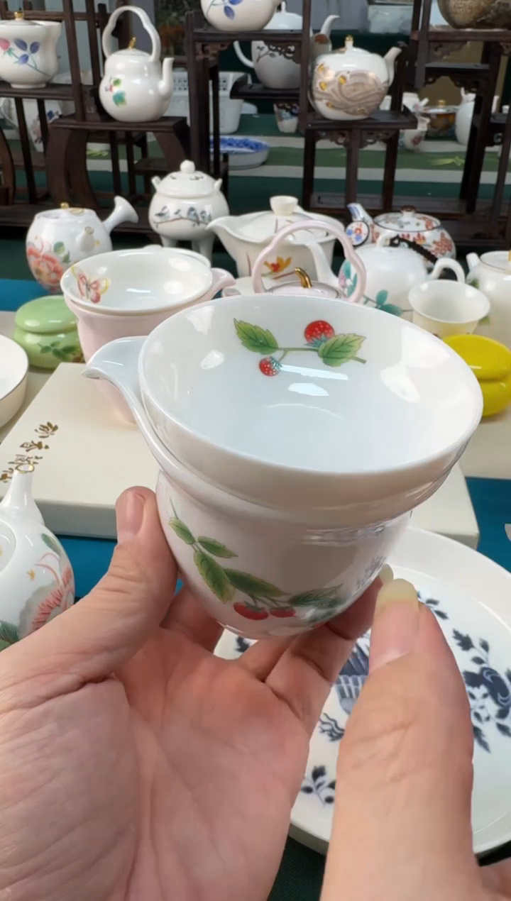 【闪购商品】瓷器 ······.......