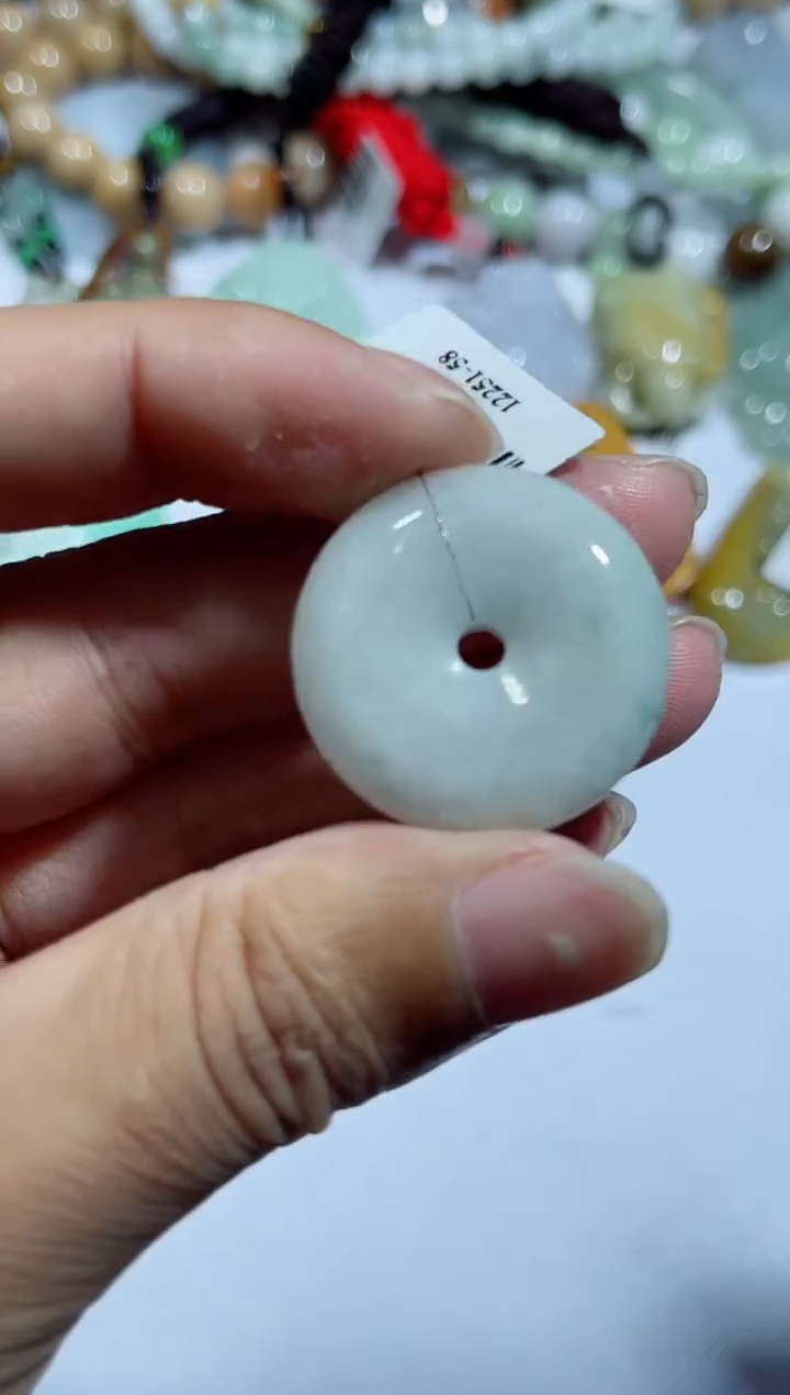 【闪购商品】翡翠吊坠(不含链)未镶嵌00011557