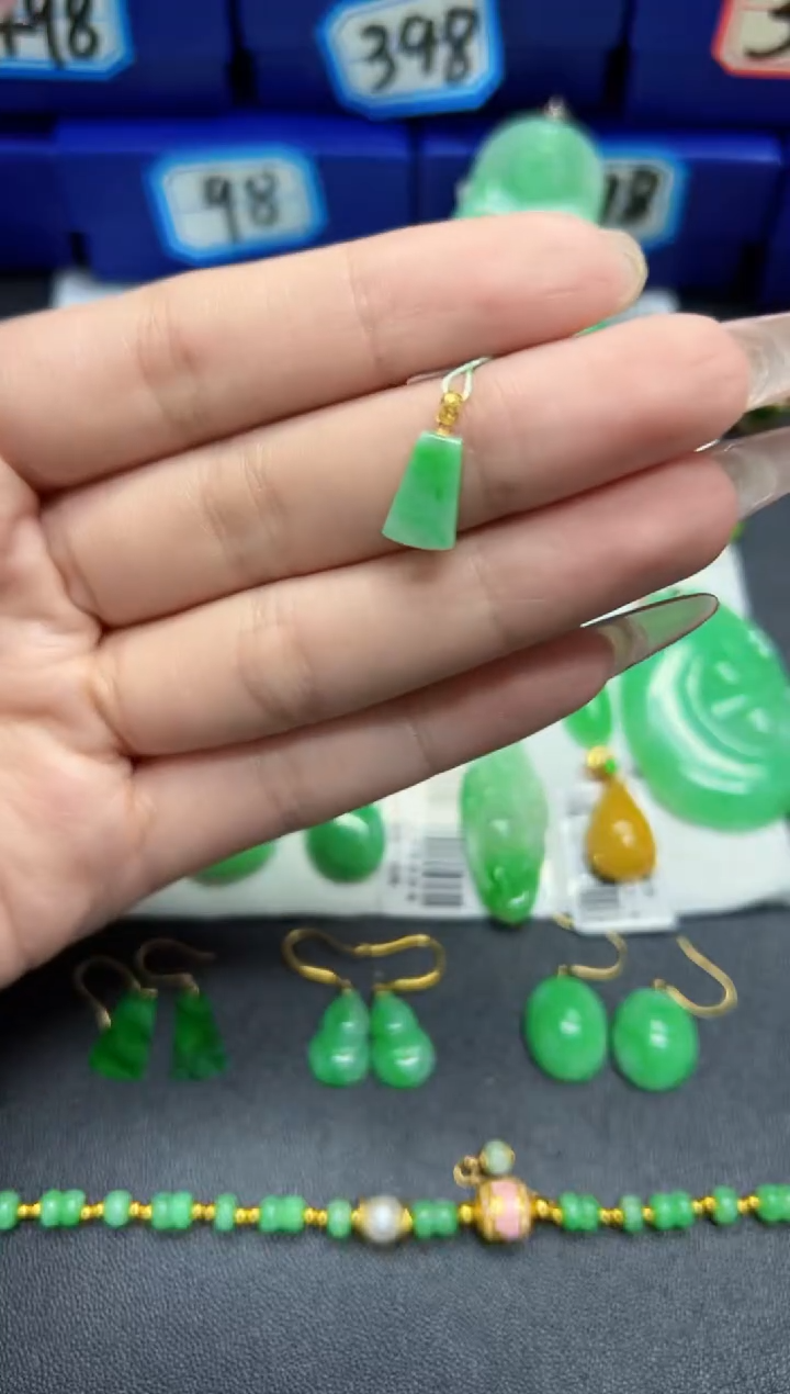 【闪购商品】翡翠颈饰18K金镶嵌Y缅料A货/支持复检/一件