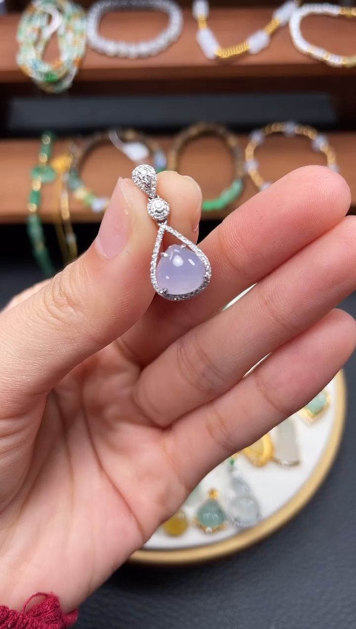【闪购商品】翡翠吊坠(不含链)18K金镶嵌一个  JK673