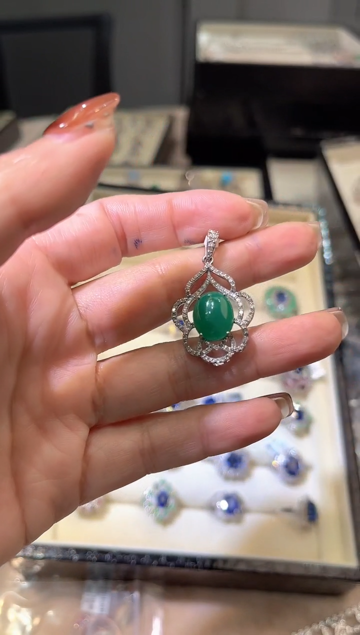 【闪购商品】定制祖母绿吊坠未镶嵌吊坠