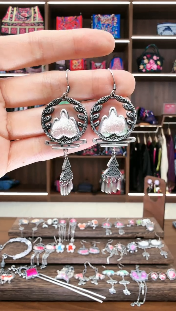 【闪购商品】织绣52蚩梦苗族古绣