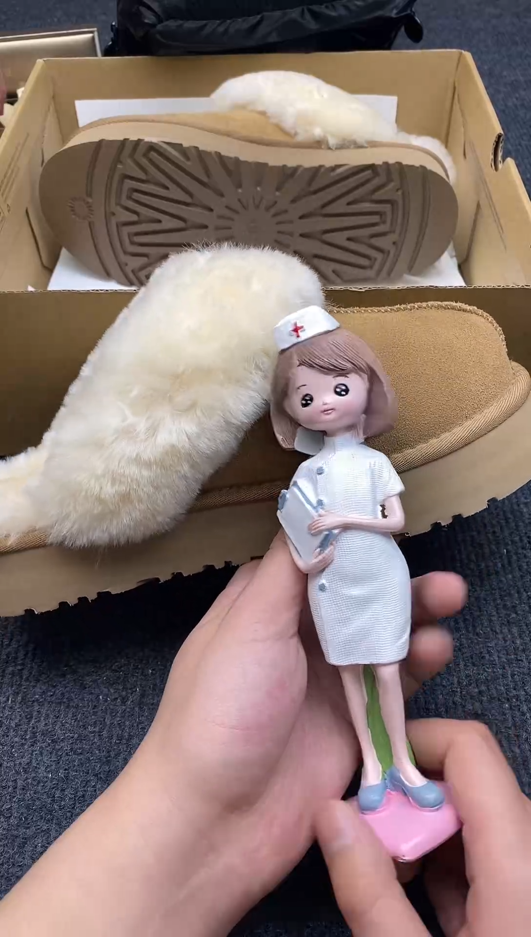 瓷片如图所示 平安高端礼品