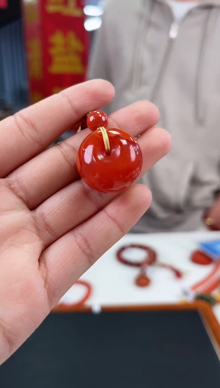 【闪购商品】南红玛瑙平安扣未镶嵌一个/条