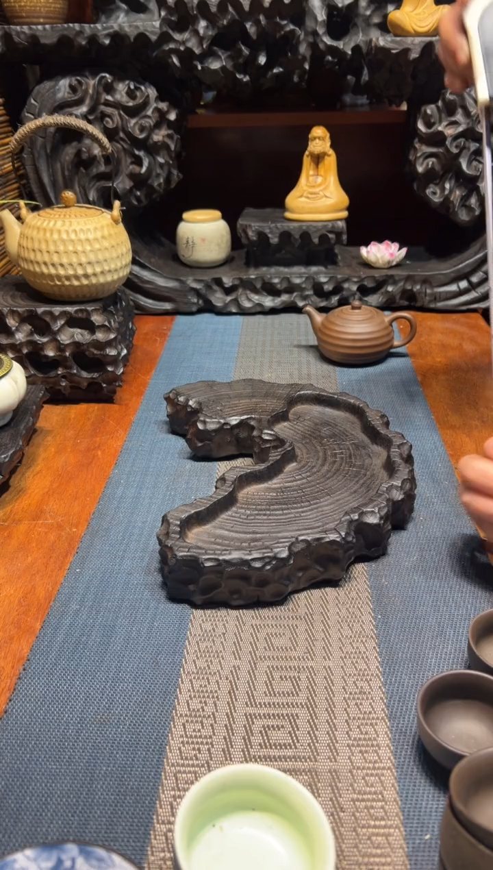 【闪购商品】香樟木木雕一物一拍