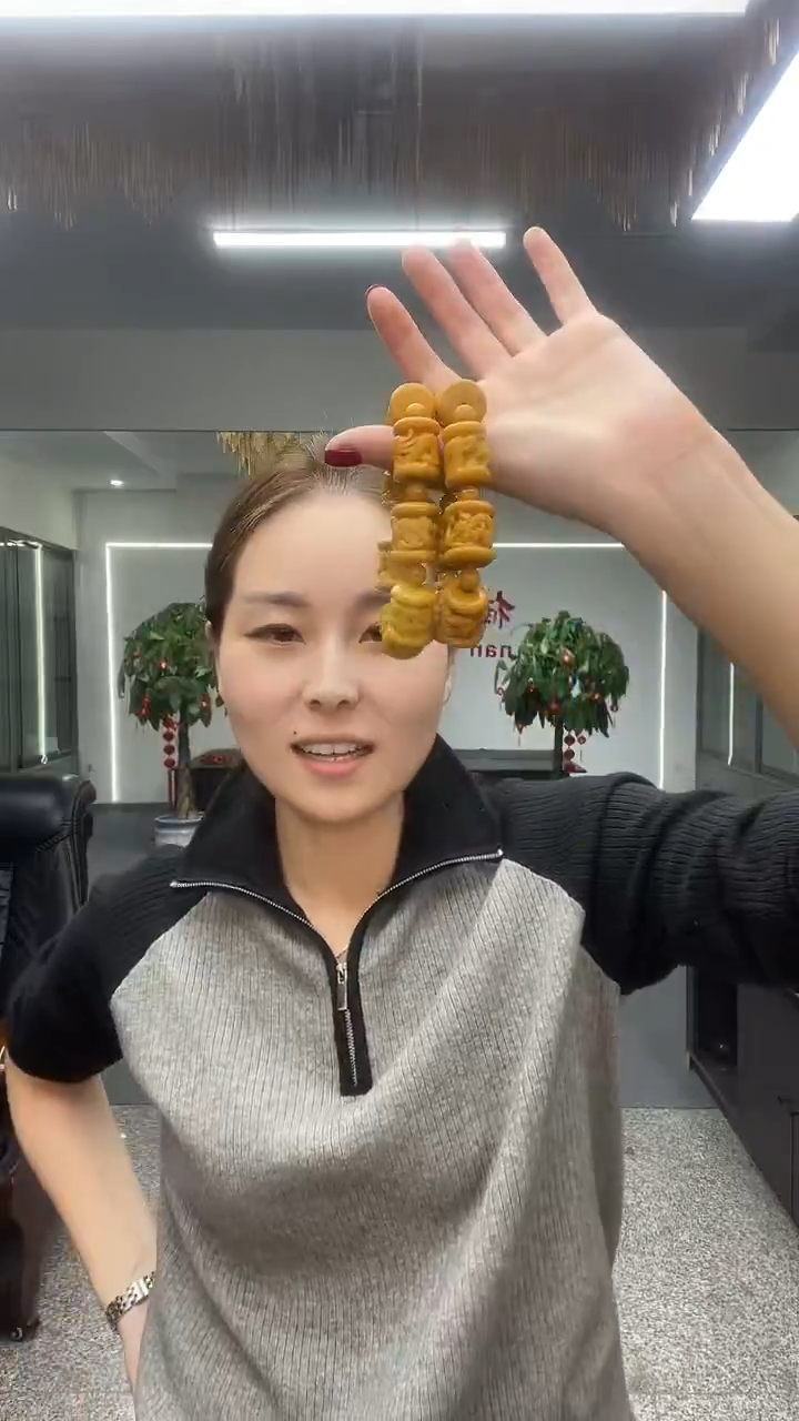 黄沁龙柱手串多样性发货一件