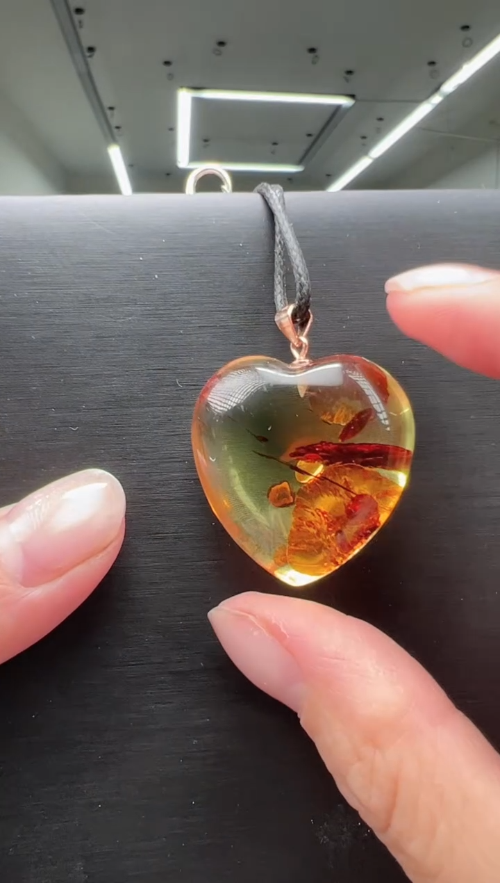 琥珀颈饰未镶嵌吊坠