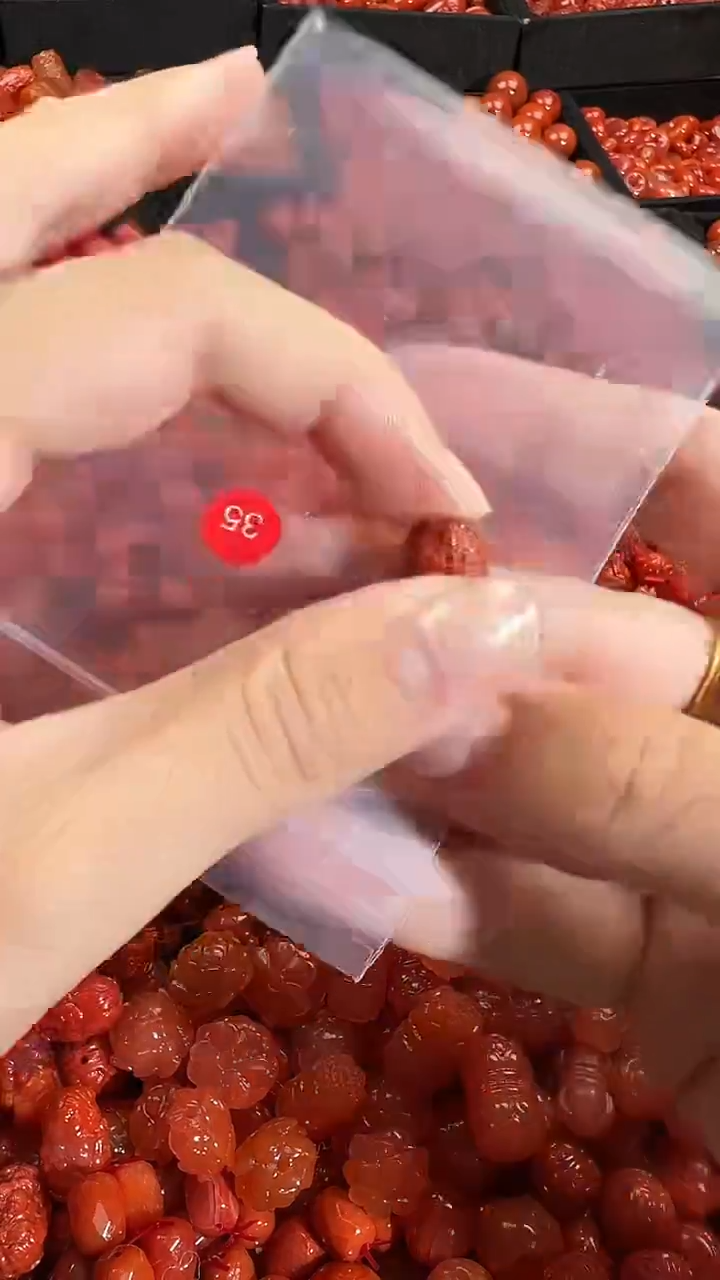 颈饰未镶嵌南红玛瑙1