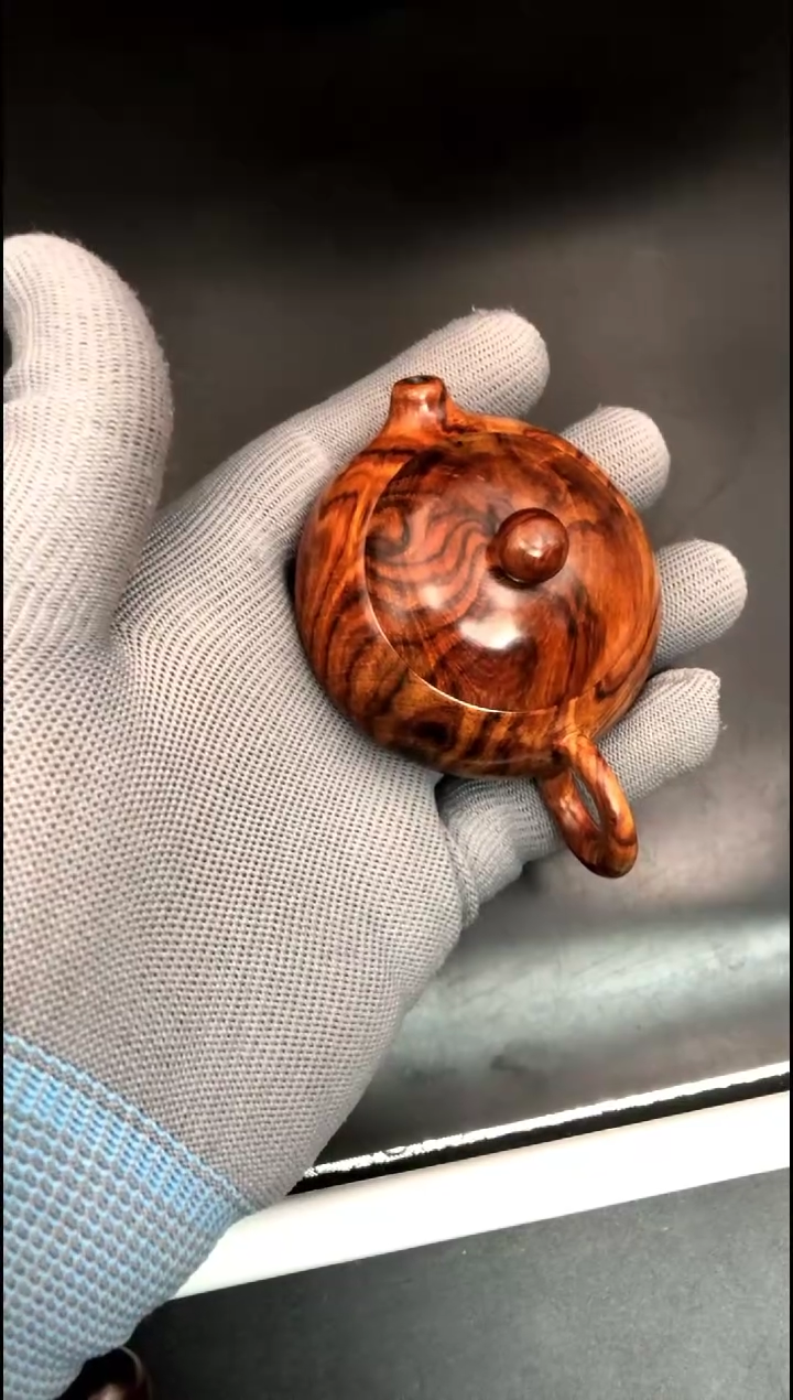 【闪购商品】黄花梨/降香黄檀把件海黄野油把把壶把件