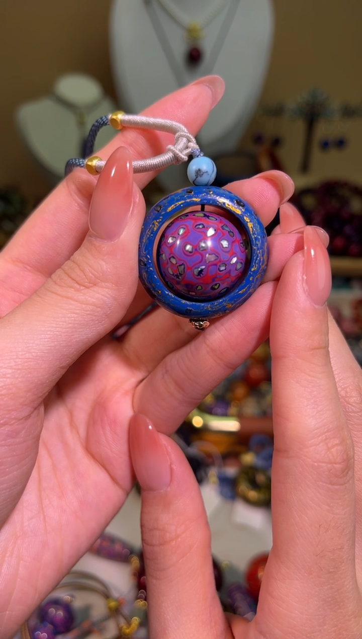 榕城大漆紫色螺钿单珠吊坠