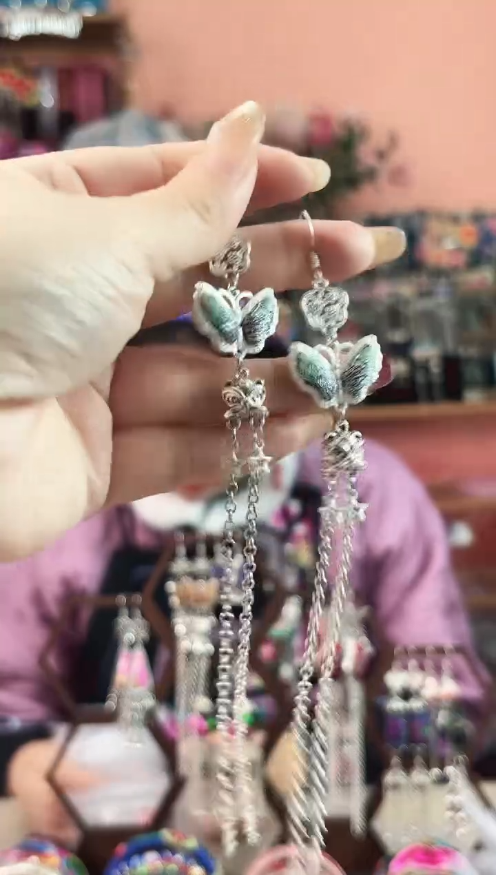 艺枝独绣手工饰品580