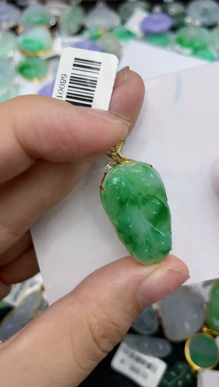 【闪购商品】翡翠颈饰18K金镶嵌1111111111111