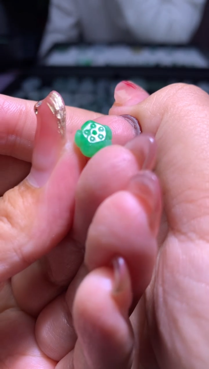 【闪购商品】定制翡翠未镶嵌毛货