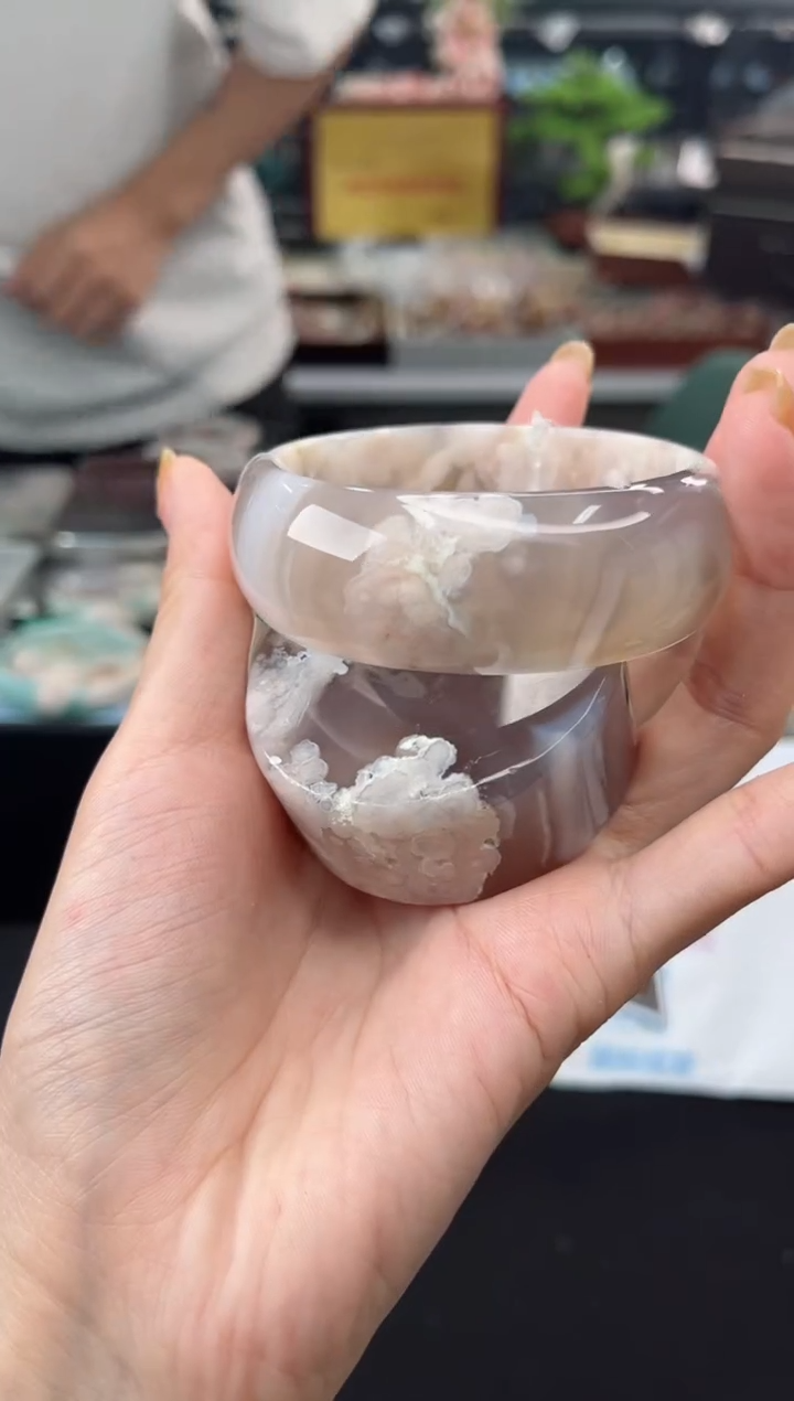 【闪购商品】石英质玉手镯未镶嵌56圈口（不退不换）106167