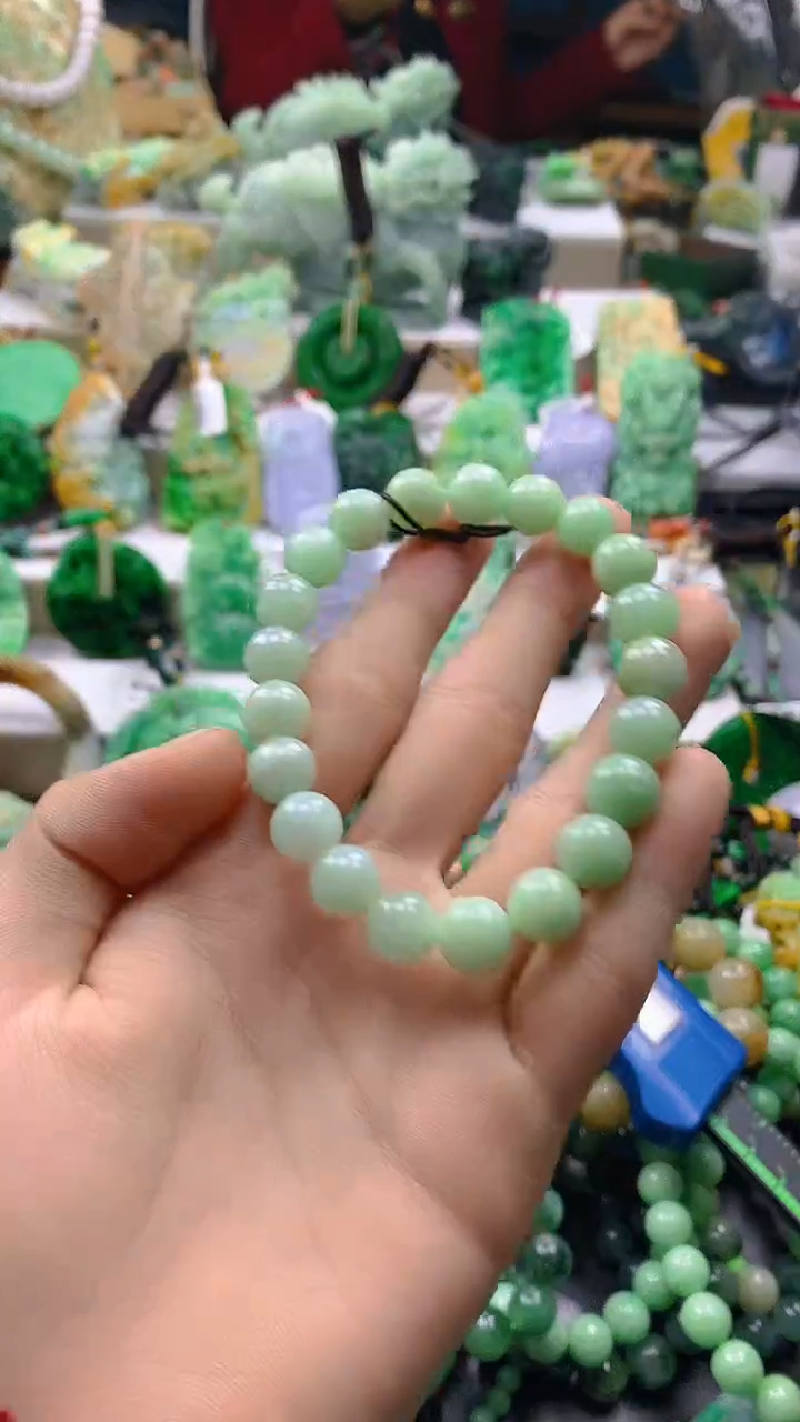 颈饰未镶嵌翡翠天然缅甸a货翡翠 