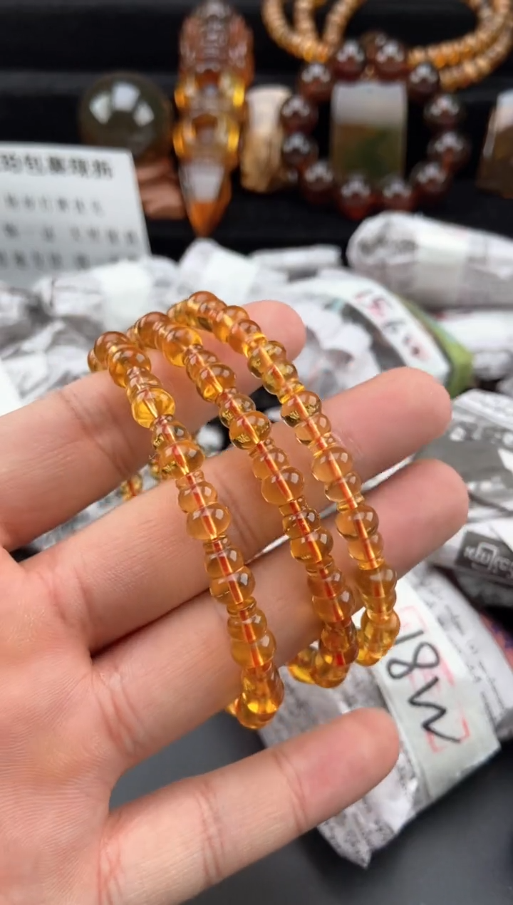 【闪购商品】琥珀手链未镶嵌血茶葫芦珠手串【多样性发货其中一】