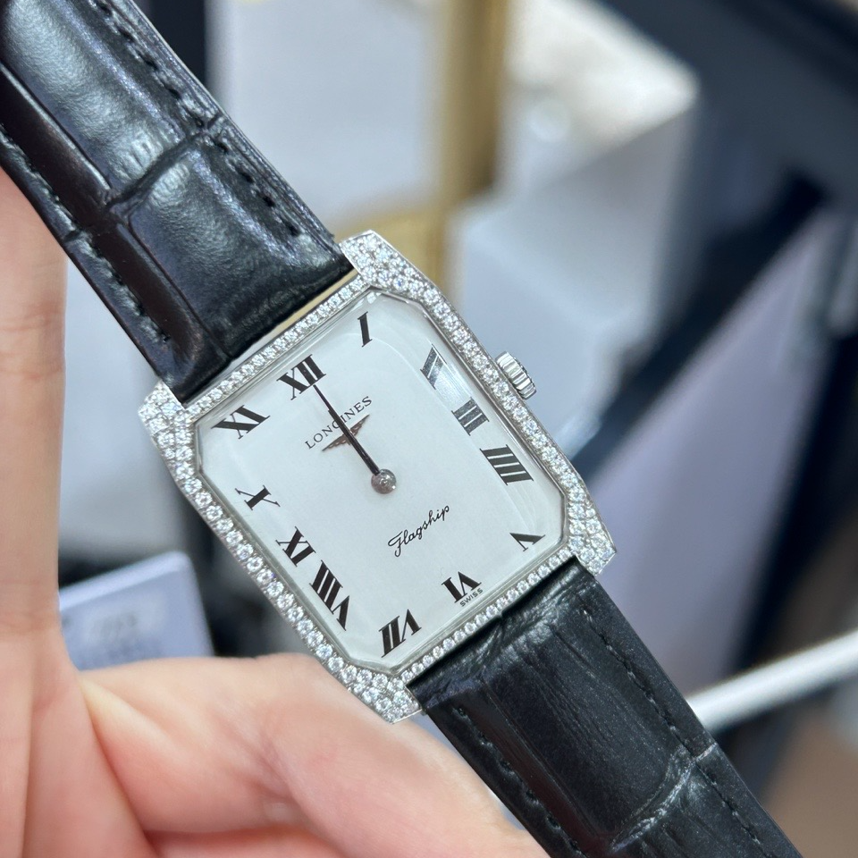 95新 Longines/浪琴  手动机械后钻26.5*29mm/公价32999/w11216