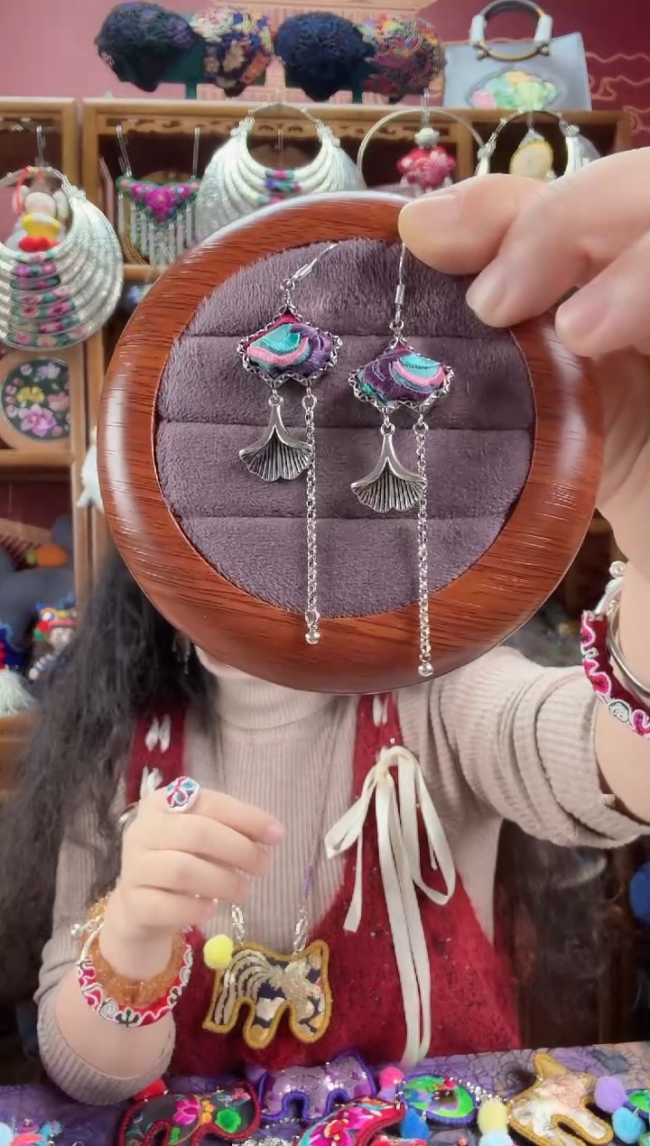 刺绣耳环36甜甜家