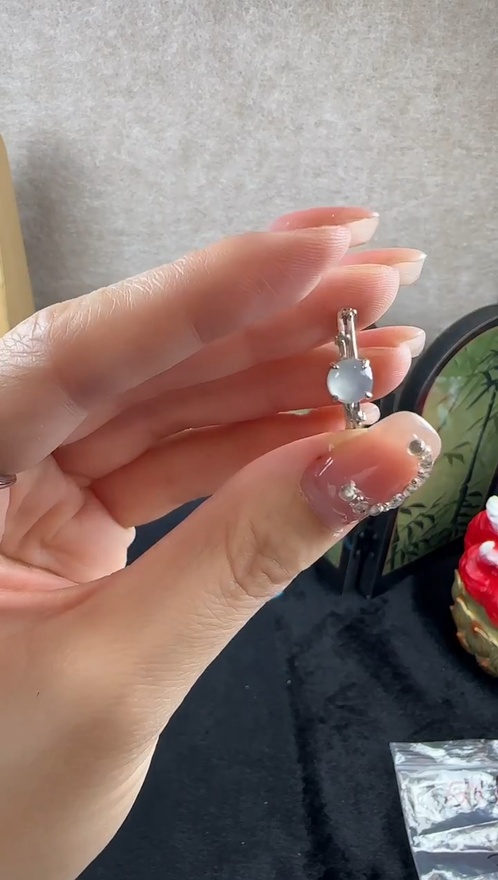 无925银白冰戒指