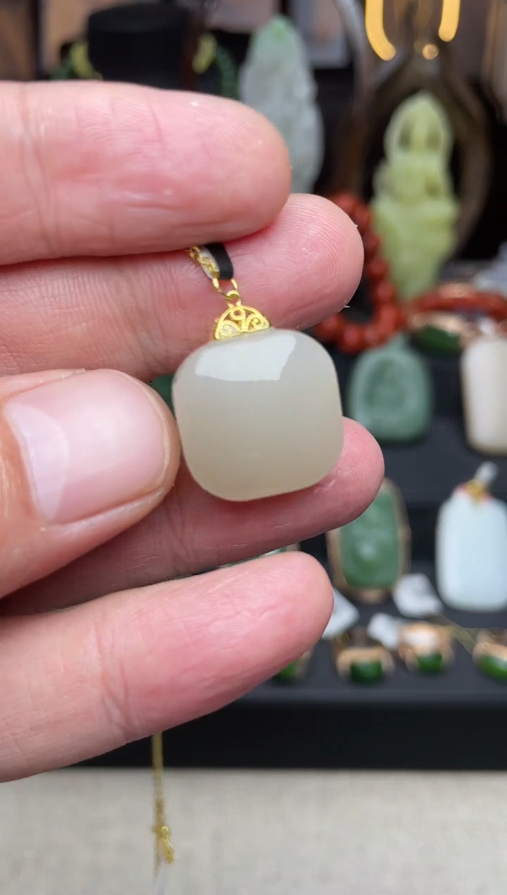 【闪购商品】和田玉颈饰18K金镶嵌ge51吊坠