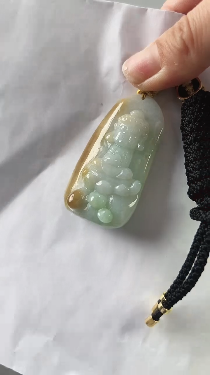 【闪购商品】翡翠颈饰未镶嵌佛