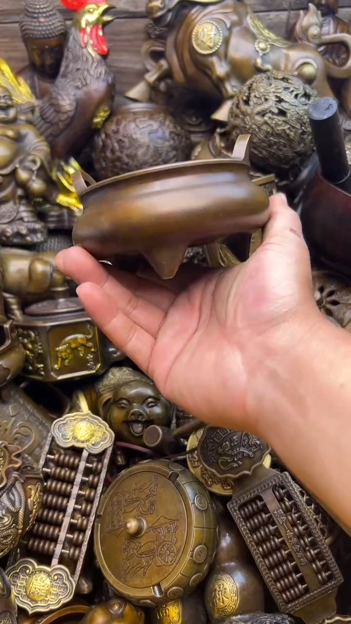 精美铜器，点击下单