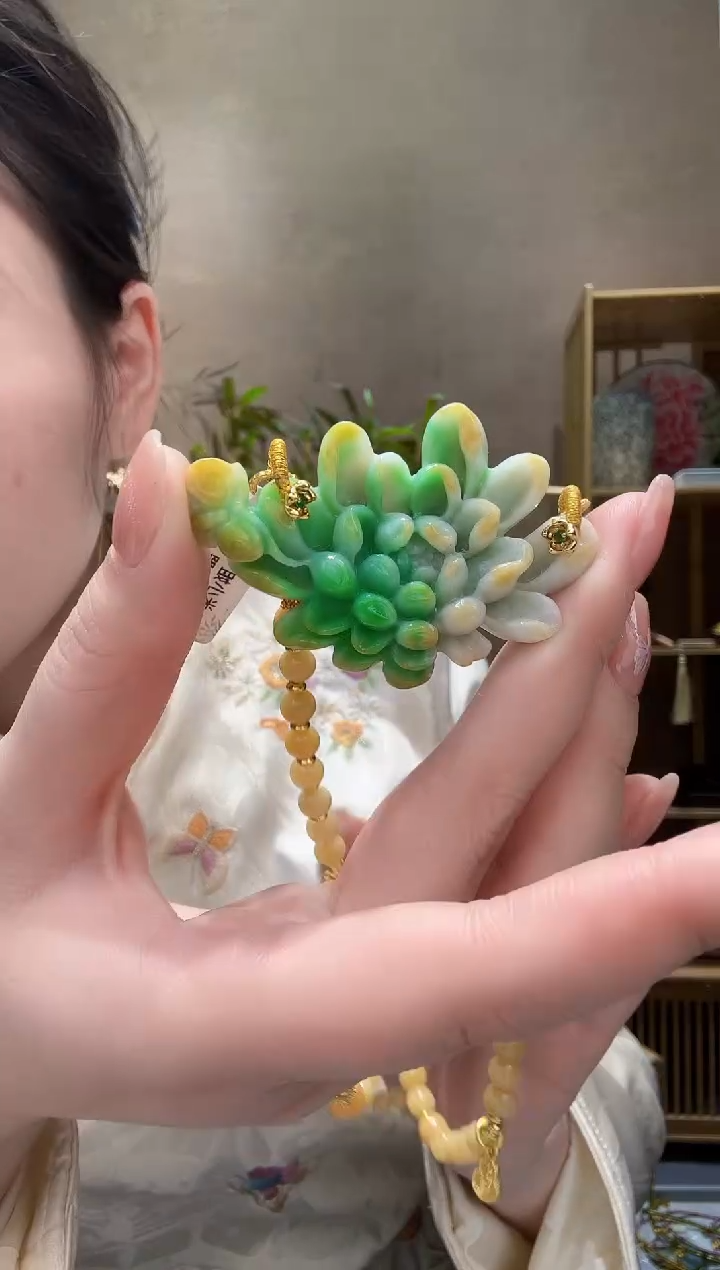 【闪购商品】翡翠颈饰未镶嵌吊坠