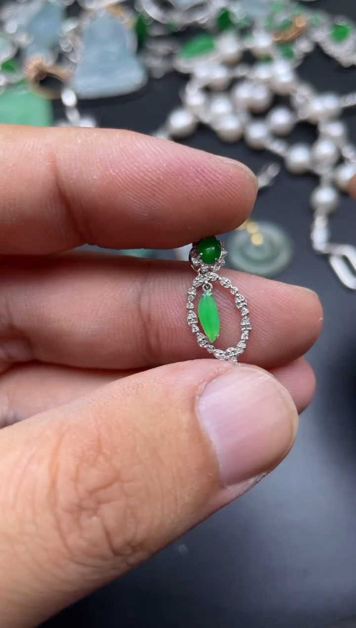 【闪购商品】翡翠颈饰18K金镶嵌foce寄售商品不退不换