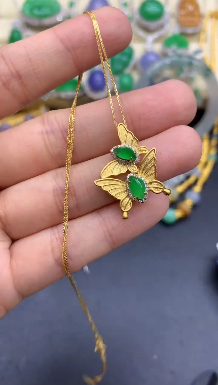 颈饰18K金镶嵌翡翠343-中国好珍宝