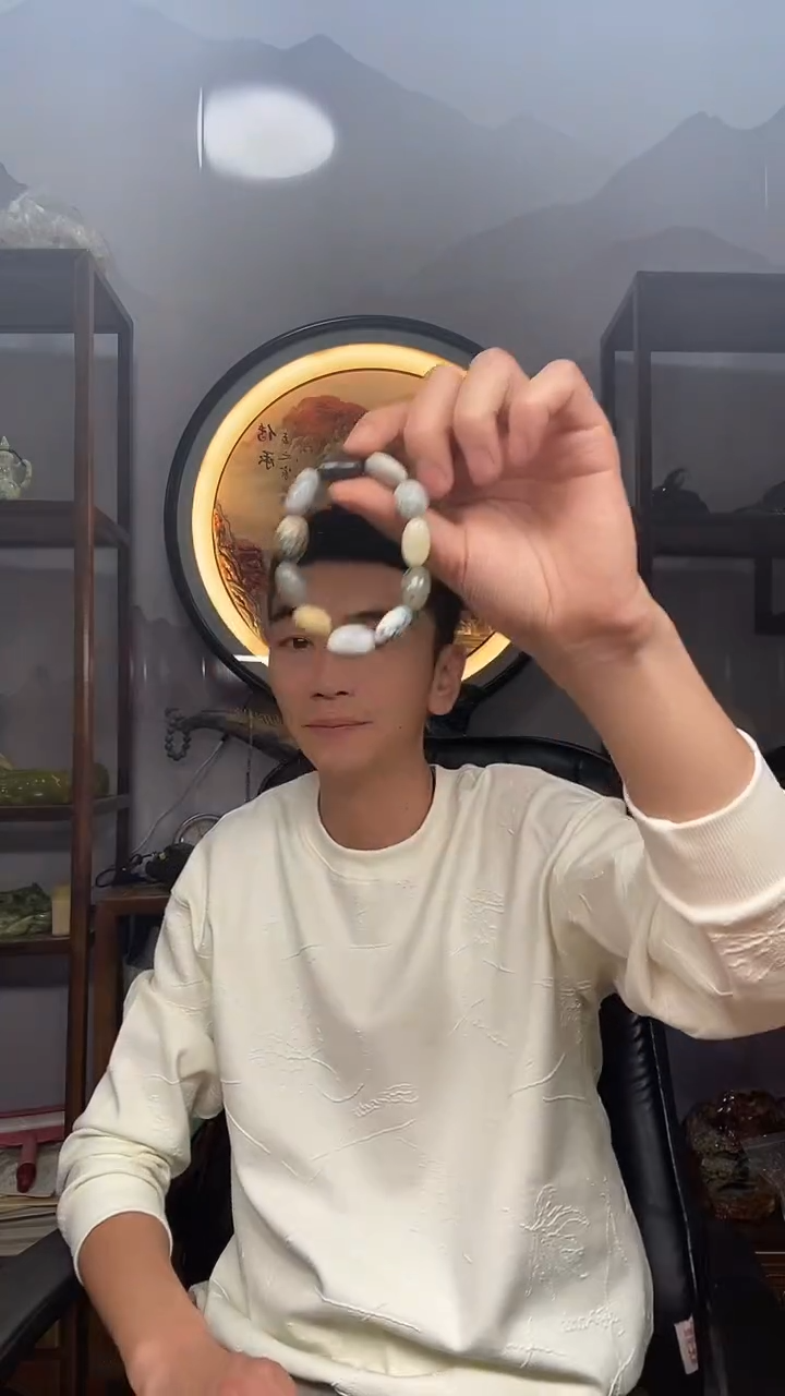 未镶嵌蛇纹石玉鱼缸石手串