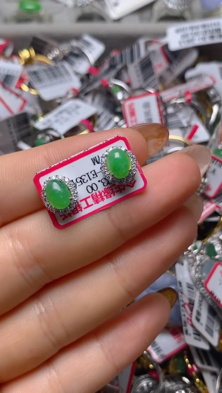 银S925镶嵌戒指翡翠百内无证书