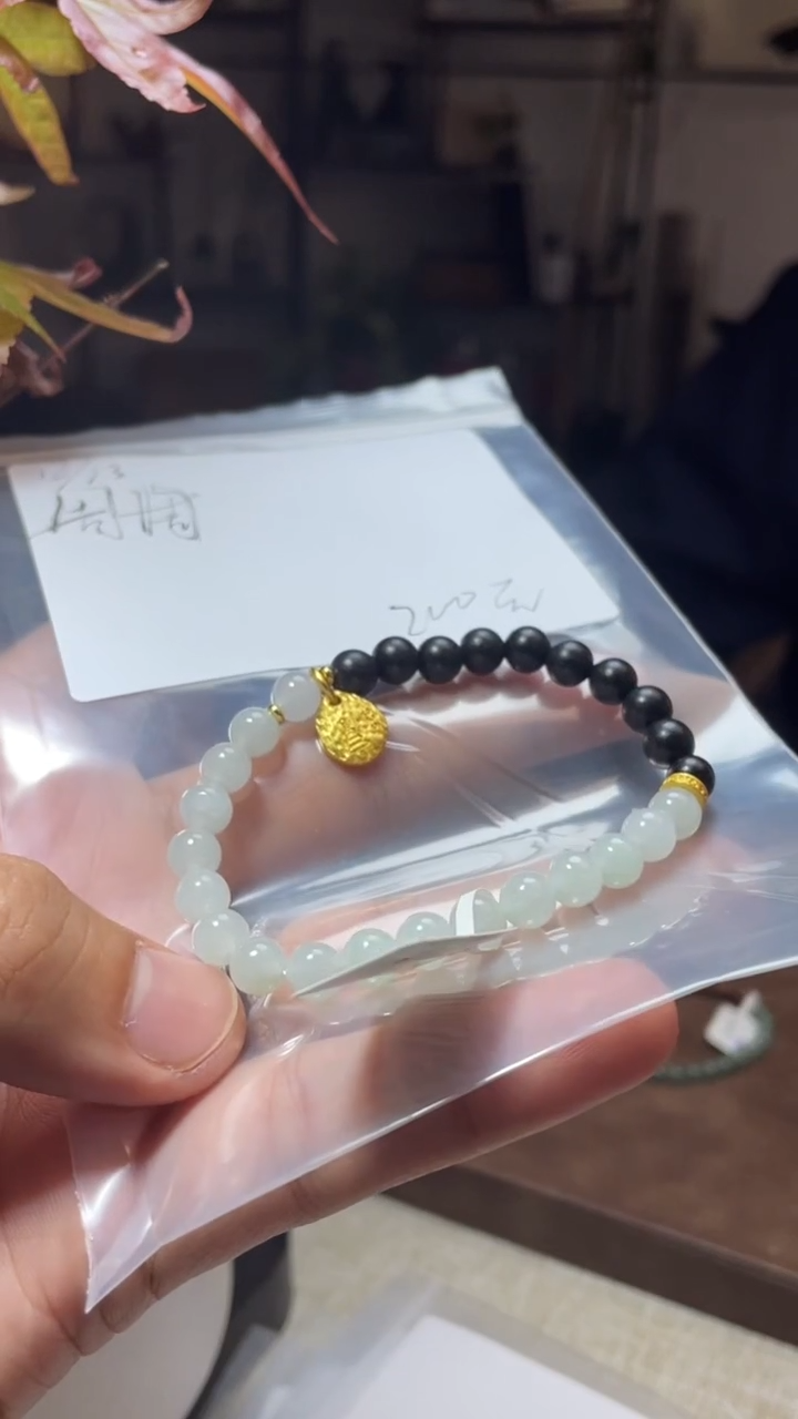 未镶嵌手链翡翠?**?手串