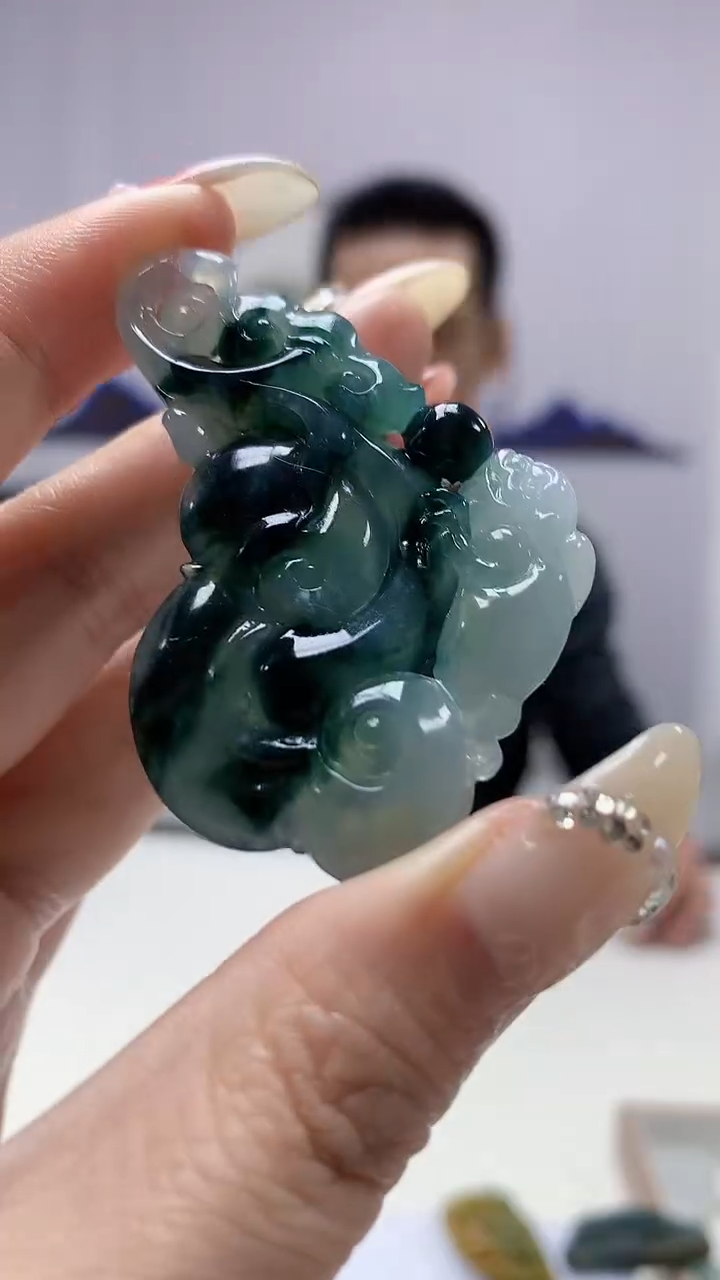 【闪购商品】定制翡翠未镶嵌3916DD-毛货挂件80