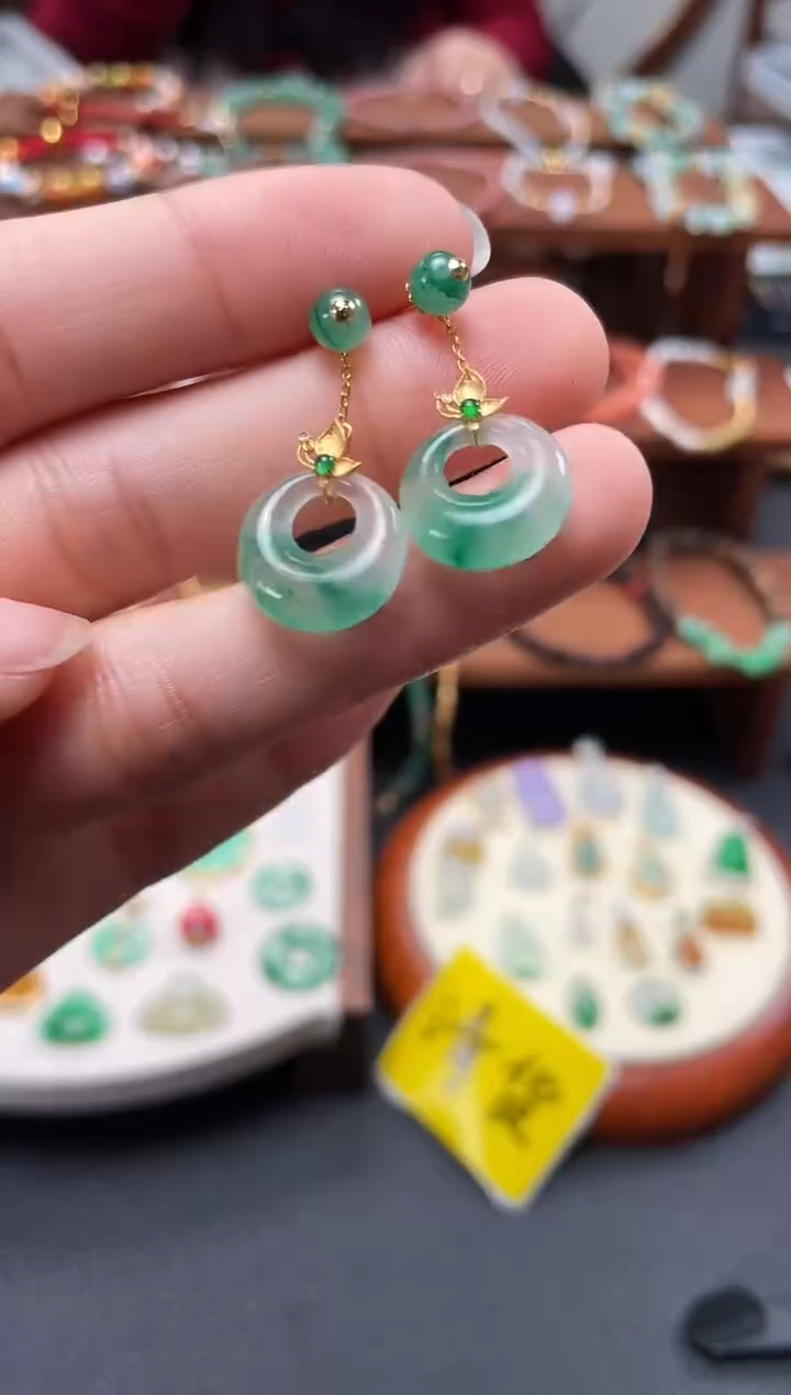 【闪购商品】石英质玉耳钉18K金镶嵌2个  JK719