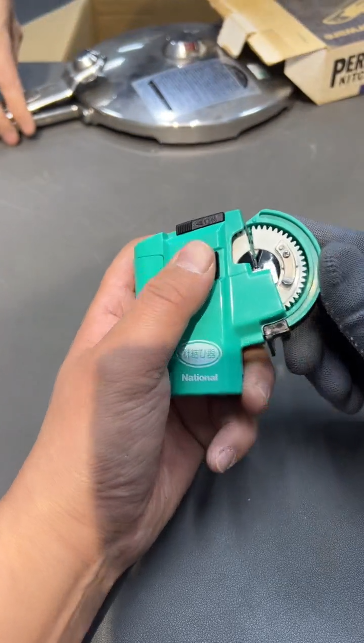 金属e****e工艺品小四孤品收藏