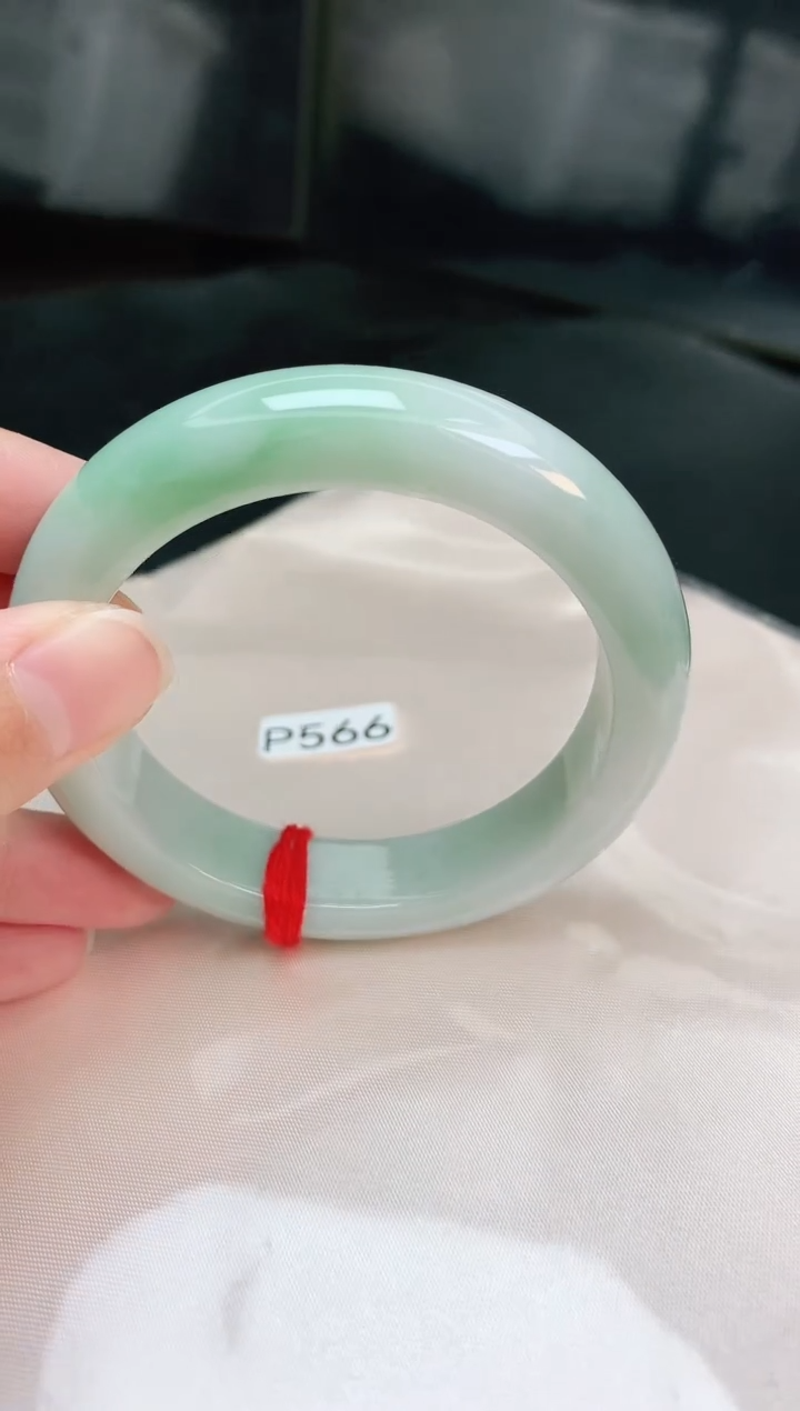 【闪购商品】翡翠手镯未镶嵌缅甸天然A货翡翠手镯