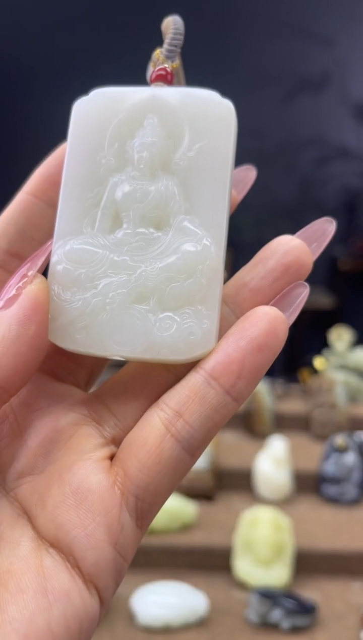 颈饰未镶嵌和田玉1