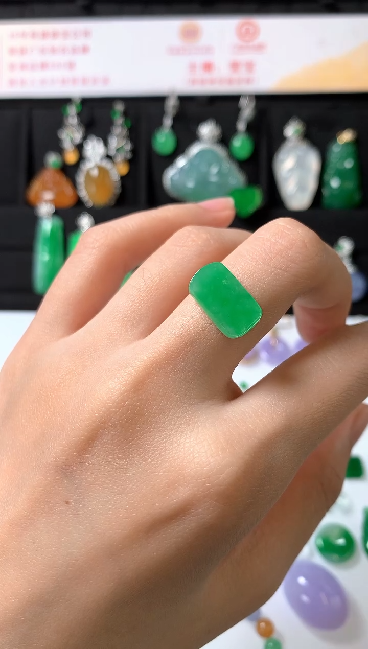 未镶嵌定制翡翠裸石（镶嵌定制）