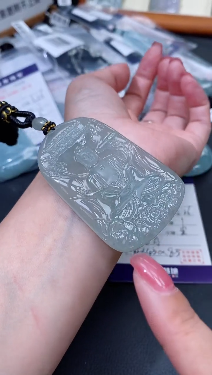 翡翠未镶嵌颈饰缅甸天然翡翠