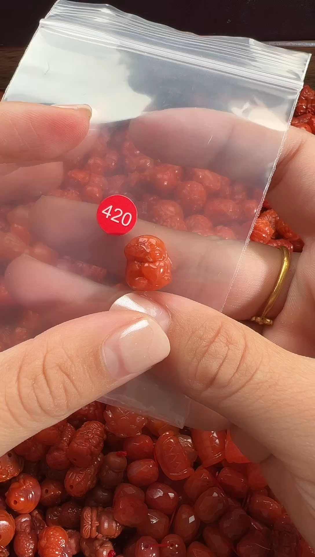 颈饰未镶嵌南红玛瑙1