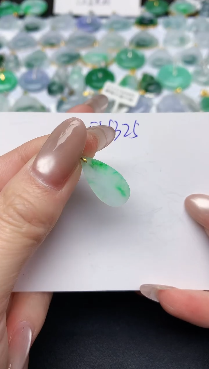 颈饰未镶嵌翡翠天然缅甸A货翡翠百元以上9元证书费自理