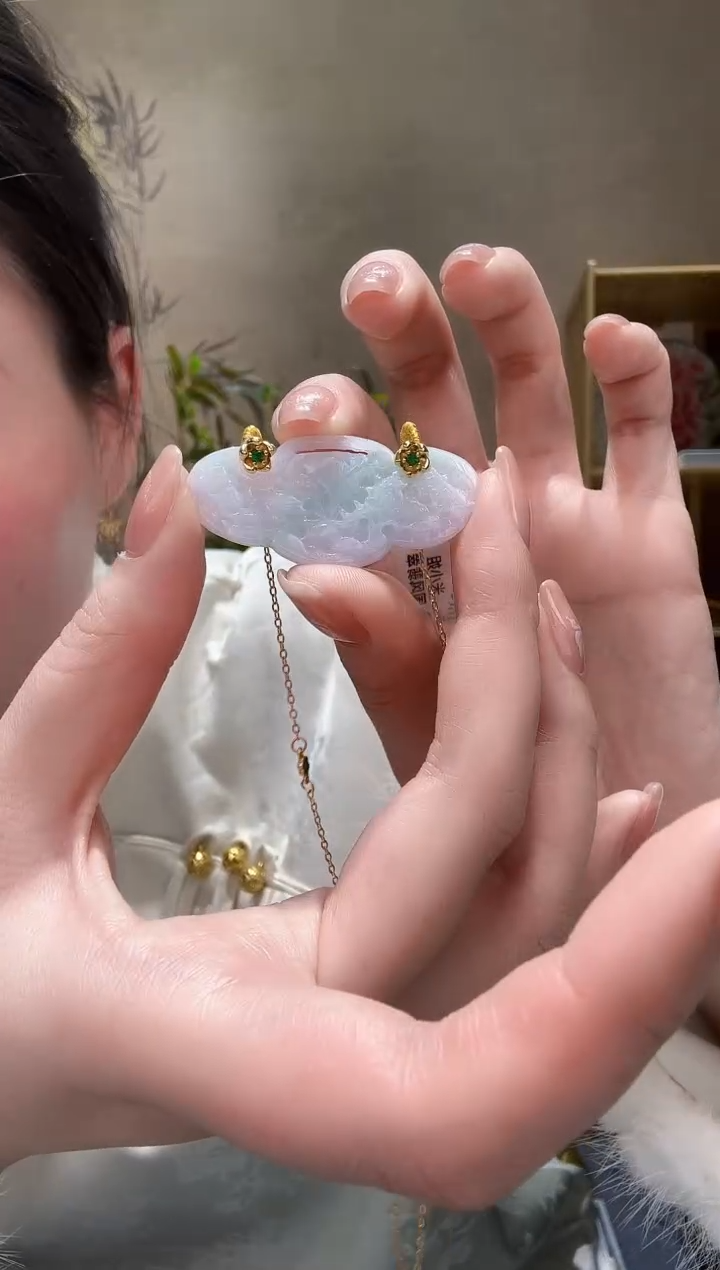 【闪购商品】翡翠颈饰未镶嵌吊坠