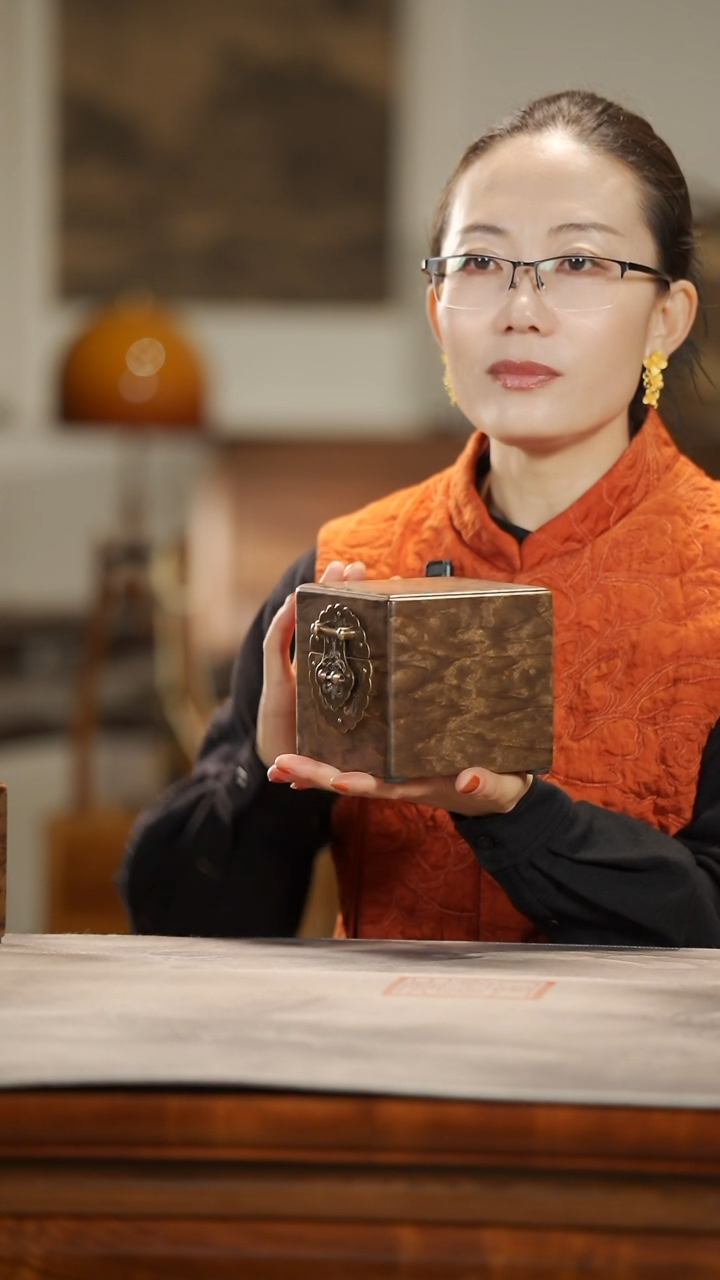 【闪购商品】金丝楠木雕397龙胆纹精工一木一器方盒